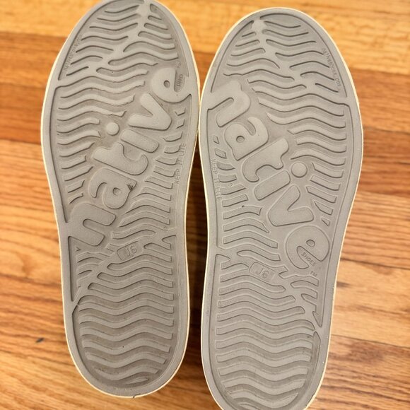 Native Jefferson Slip-on Sneakers, Gray & Cream (J6) - Picture 4 of 4